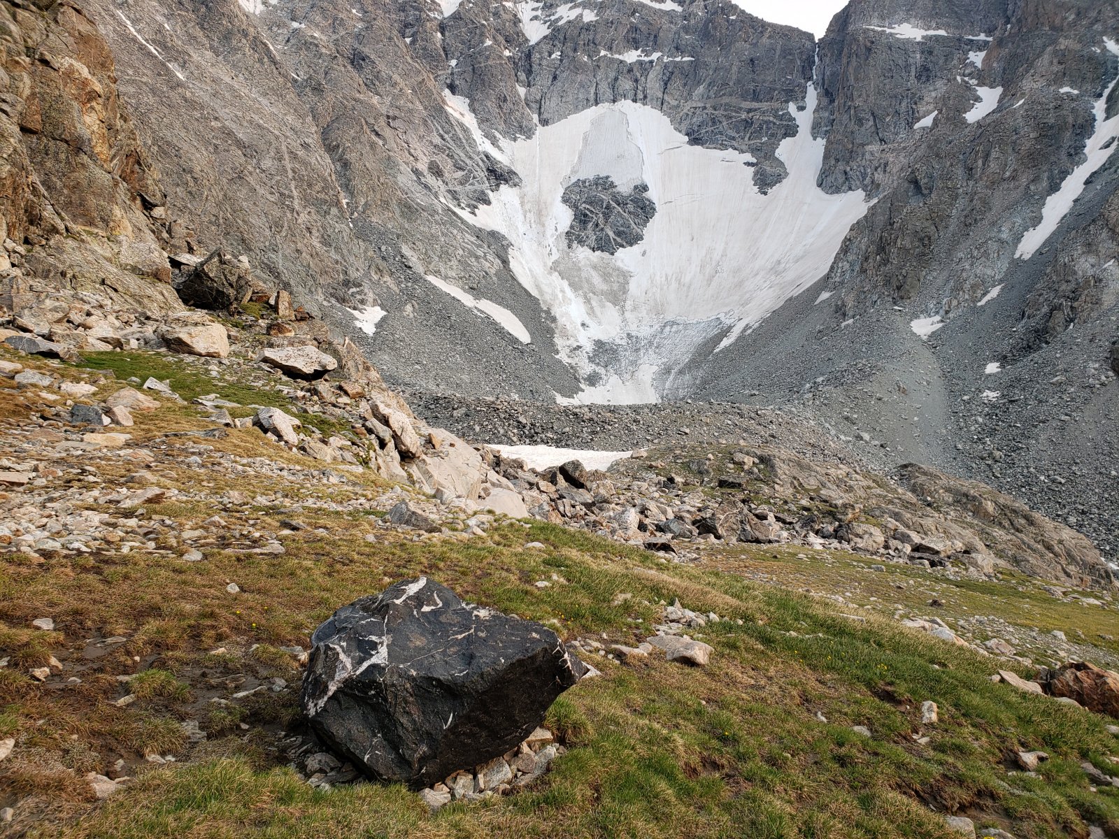 Down in the basin looking at the appropriately named Heap Steep Glacier.