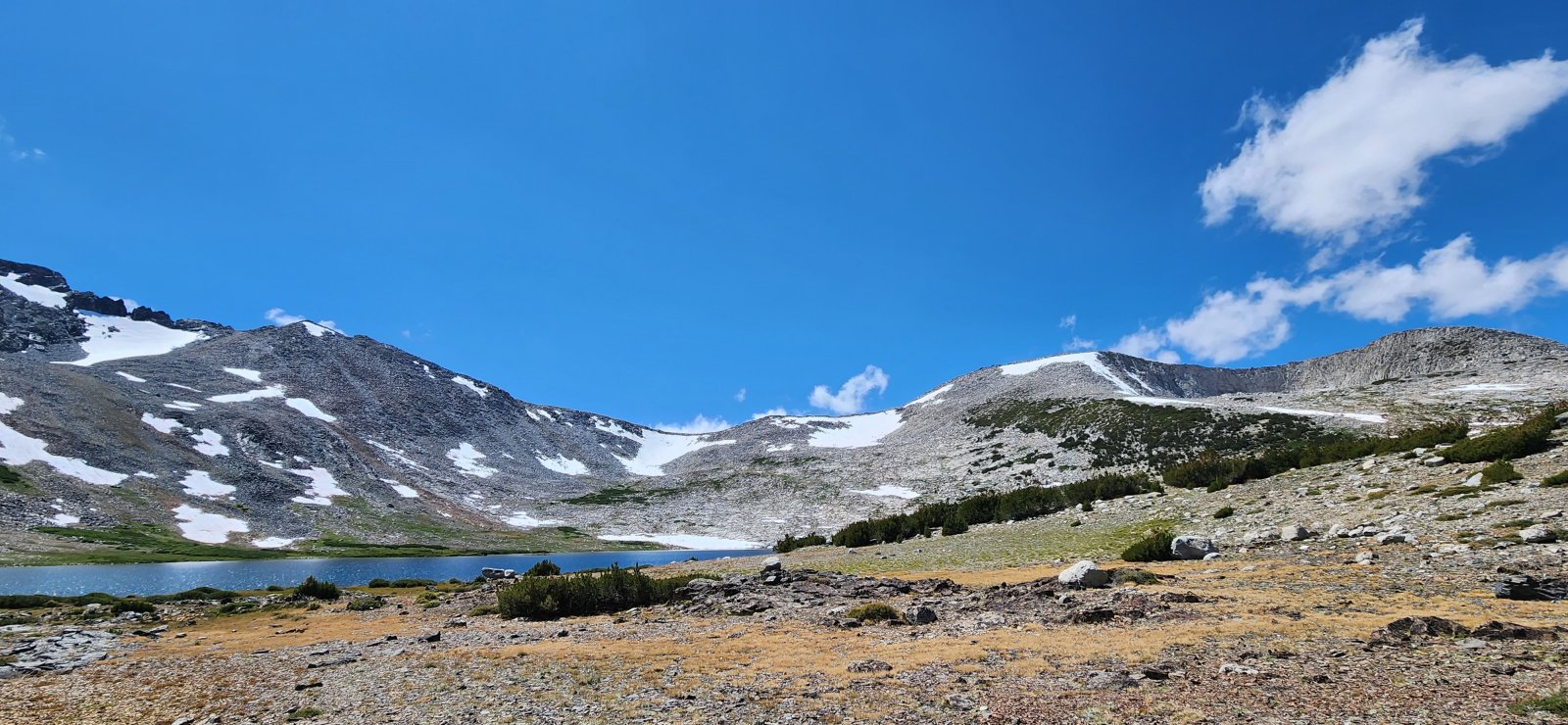 Looking at Helen Lake and the Kuna Crest.