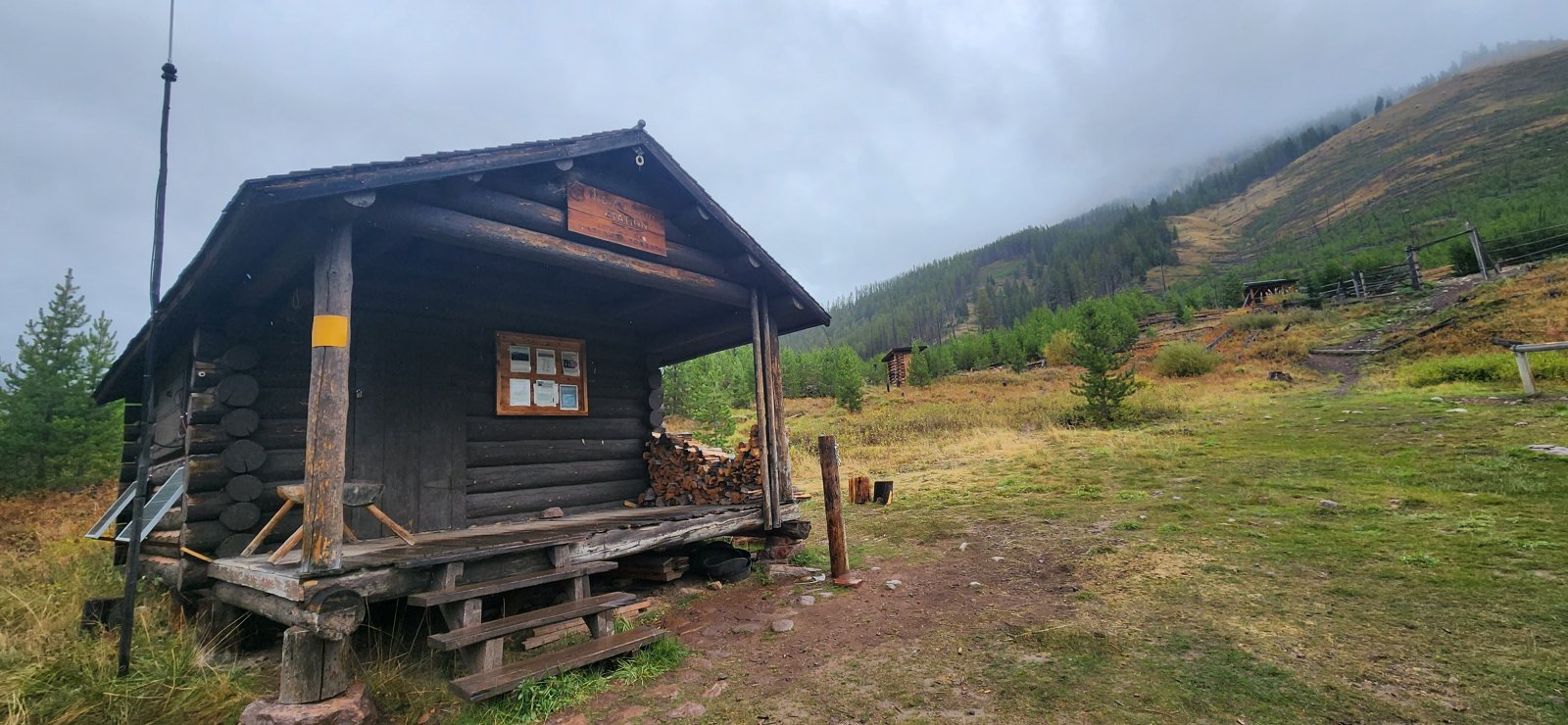 We made a quick stop at the Indian Point Station for lunch before continuing on.