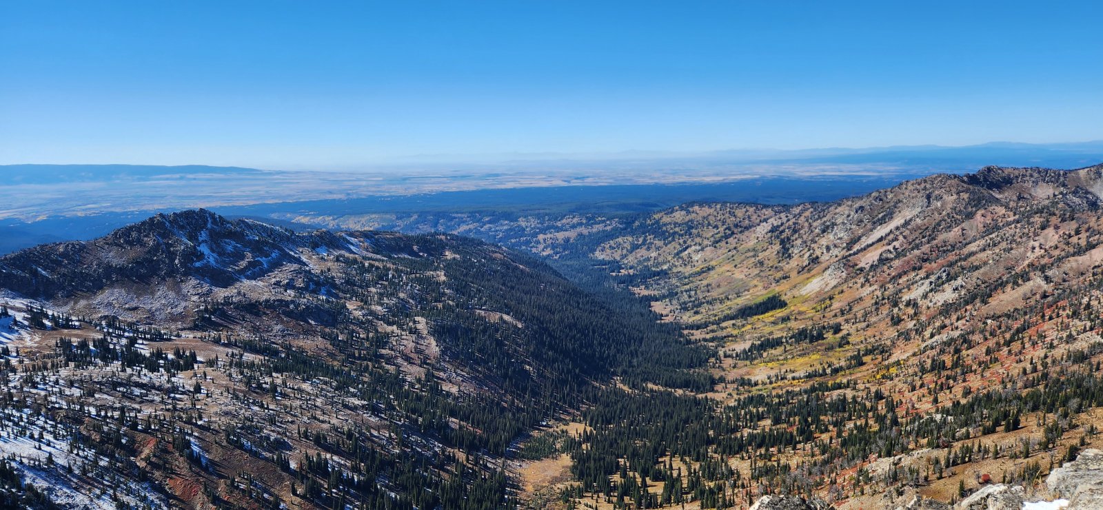 Looking back to the trailhead (and Idaho beyond).