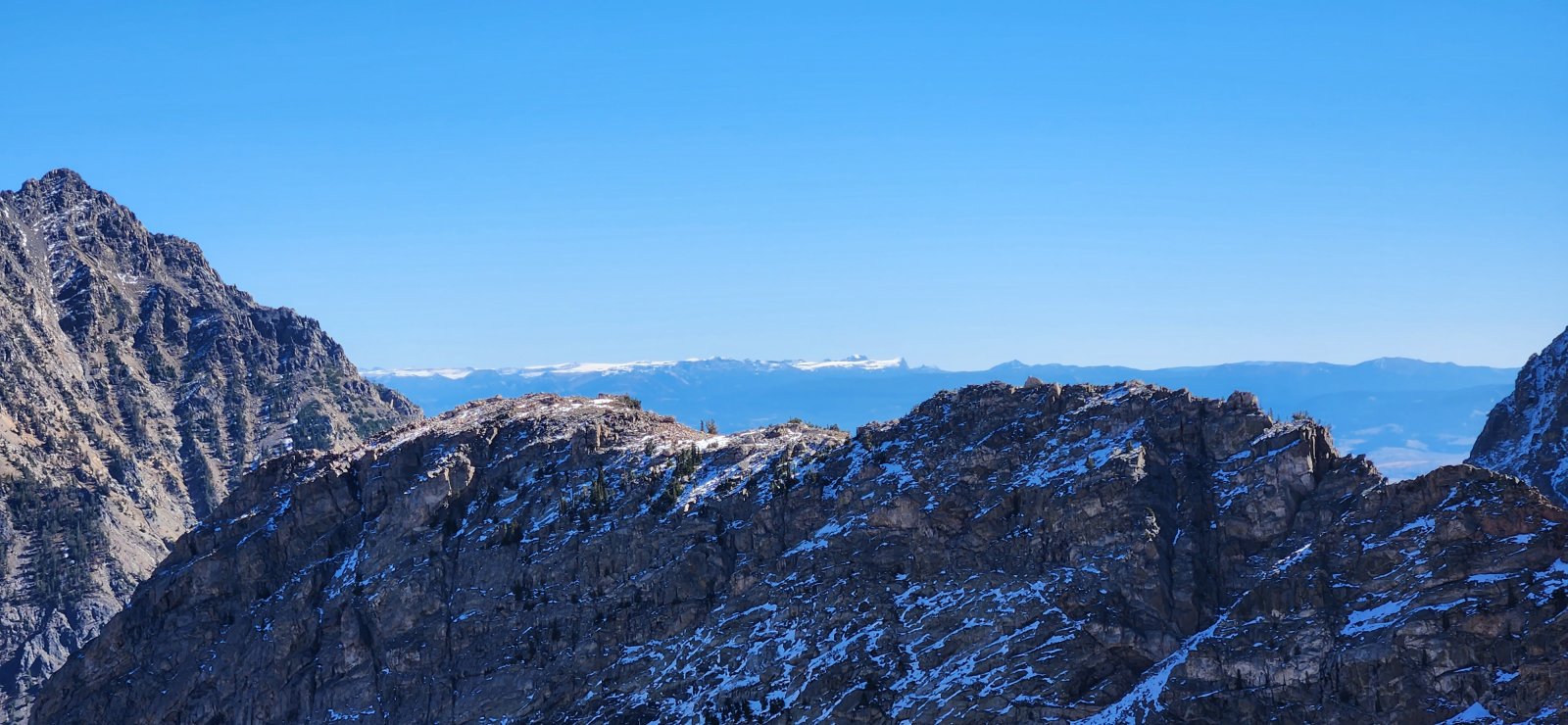 Are those the Absarokas I see?