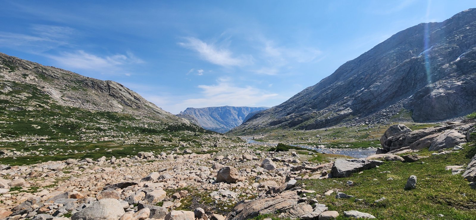 I really enjoyed this little mini-basin at the fork of the creek.