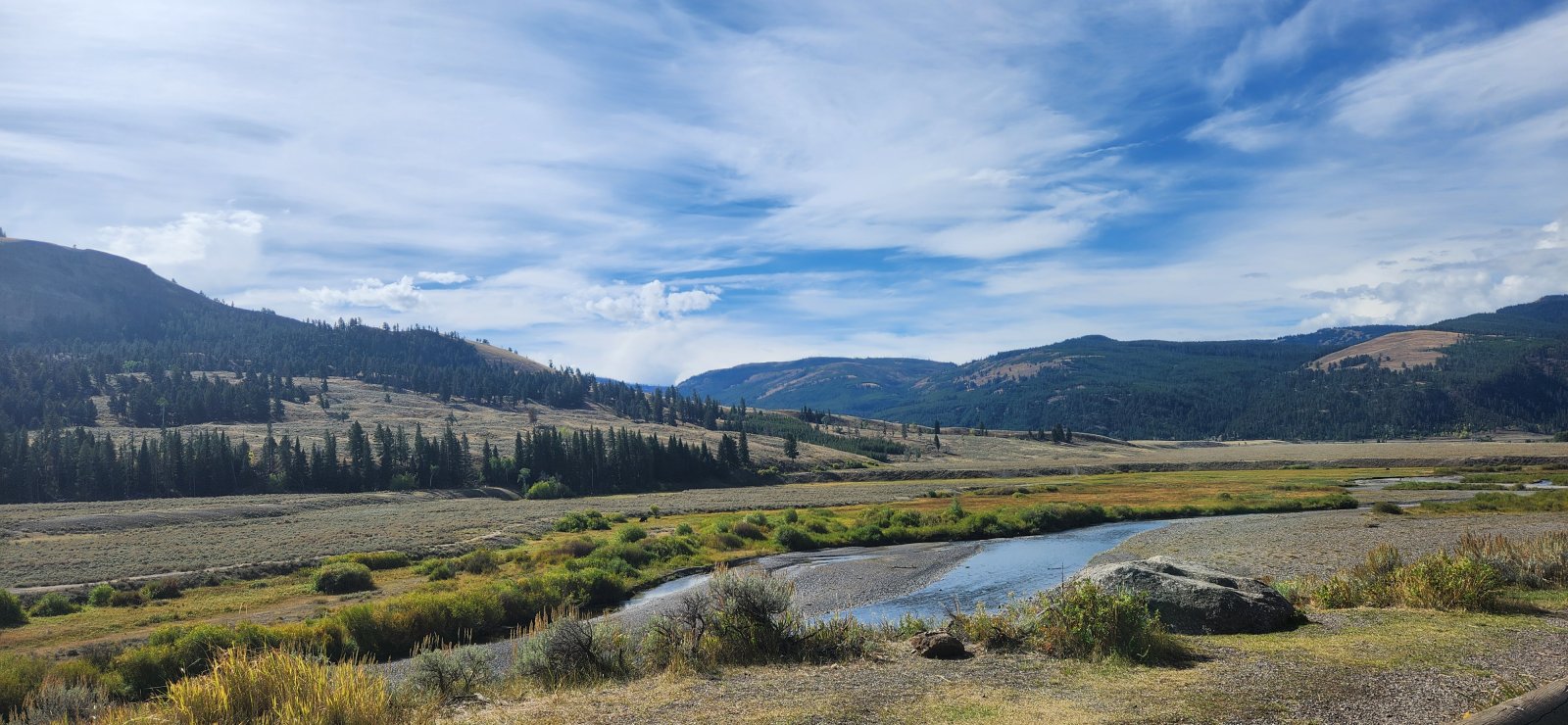 But the weather started out wonderful - no real rain until the tents were up!