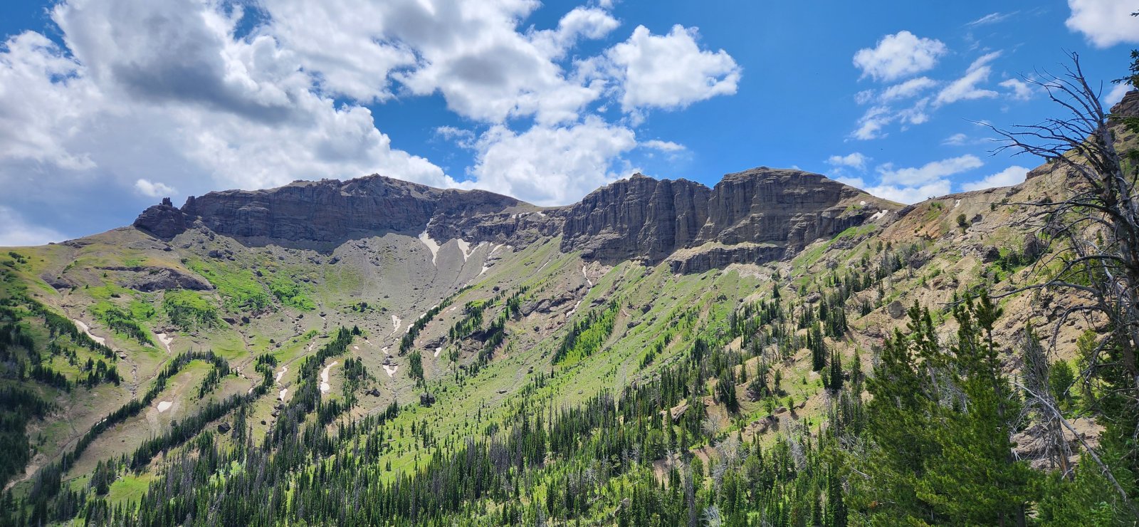 The upper basin and Kingfisher Peak were spectacular as we approached the pass.
