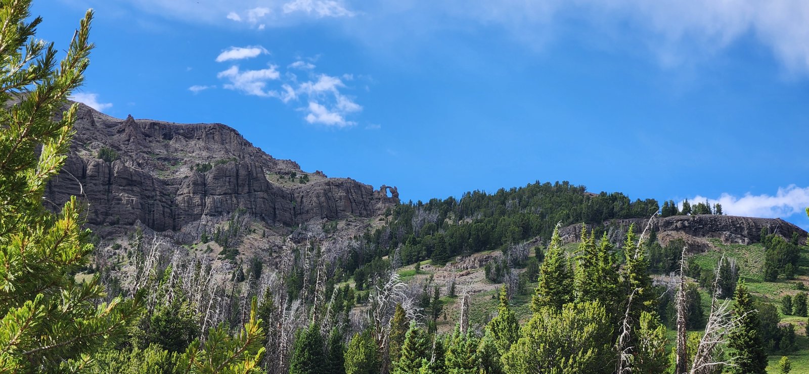 I recognized this arch from some of last year's trip reports. I was 
tempted to go up and get a closer look, but contented myself with just 
observing it as I ate dinner.