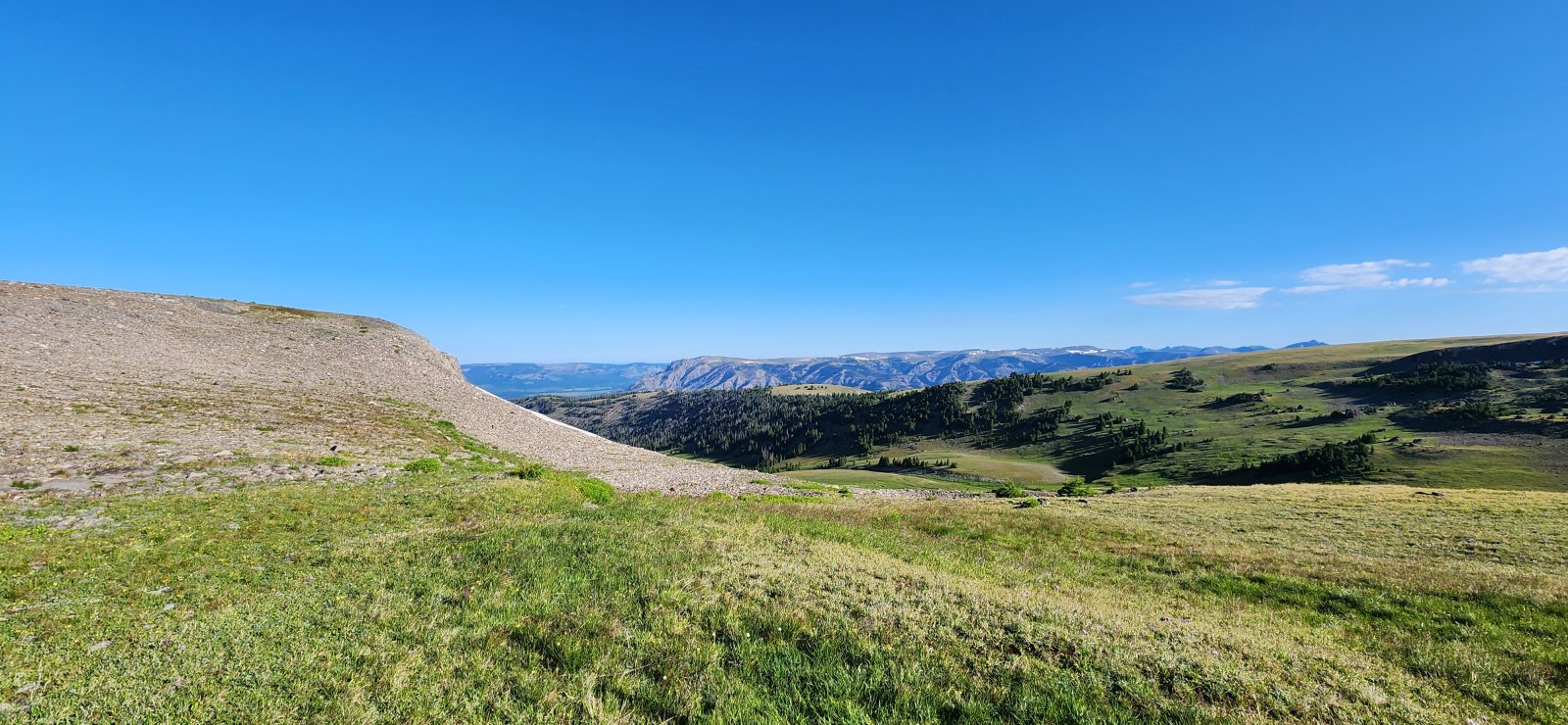 Wonderful, bright skies to start the day.