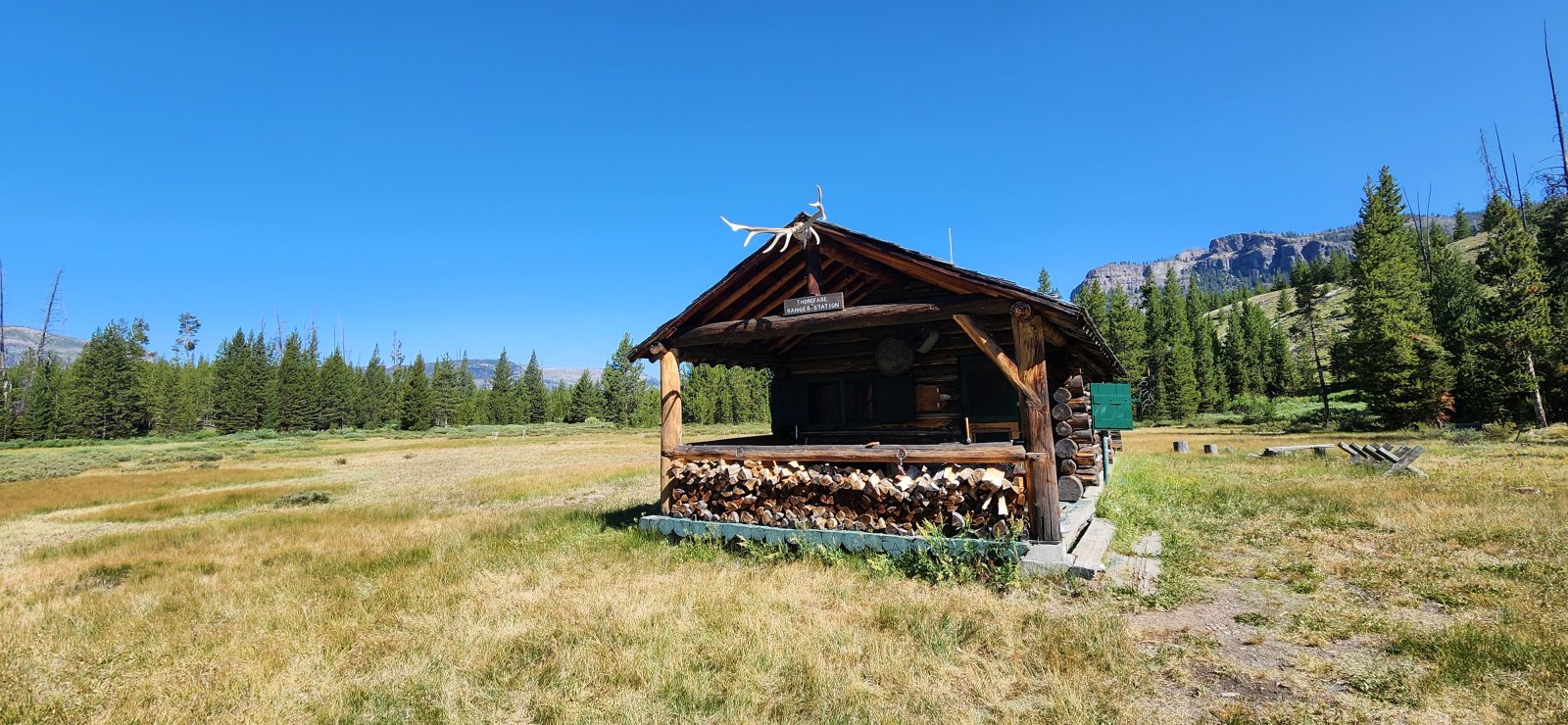 This cabin is a special place. There were actually a few NPS folks out 
here this time - they were busy, so we only chatted briefly.