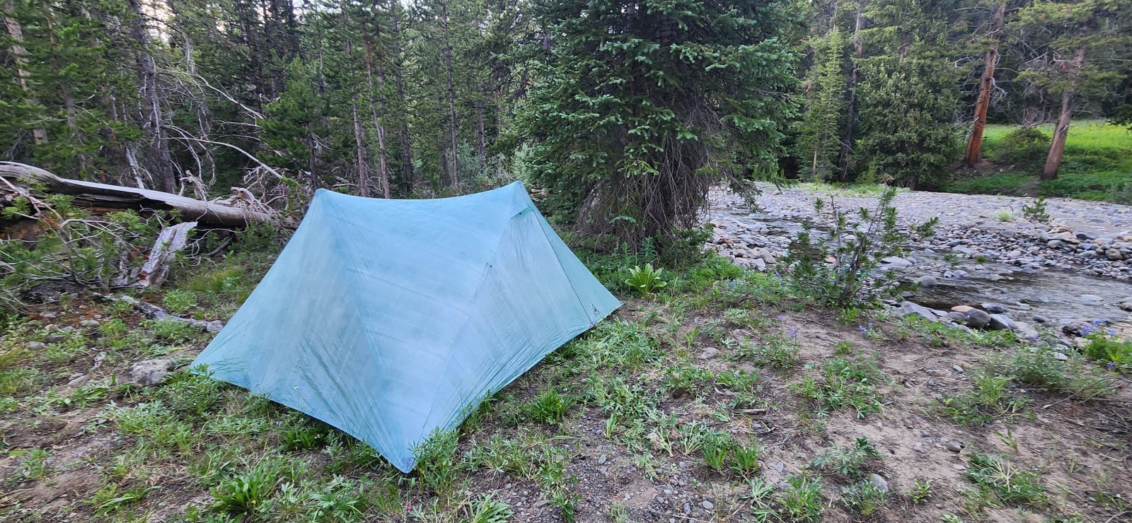 Ended up camping on upper Howell Creek - just outside of the park, not 
in the designated site. Could've stayed wherever I wanted - still hadn't
 seen anyone else out here.