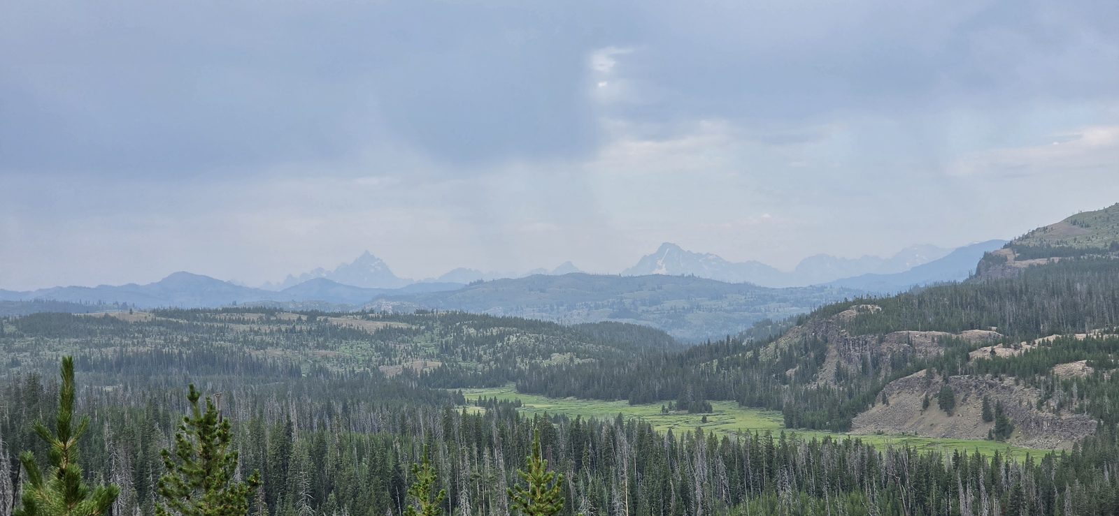First look (of many) out at the Tetons.